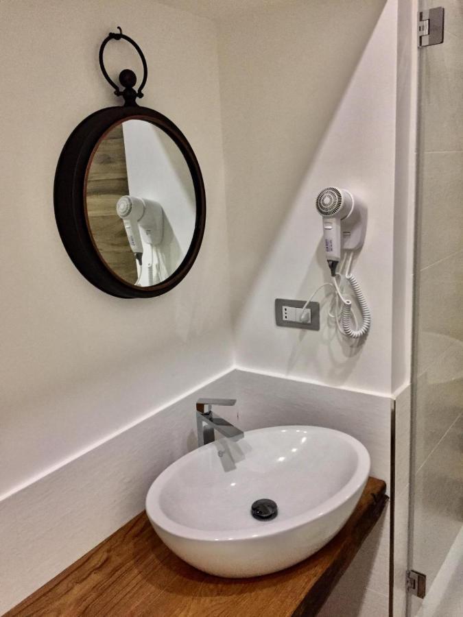 Twin Room Private Bathroom